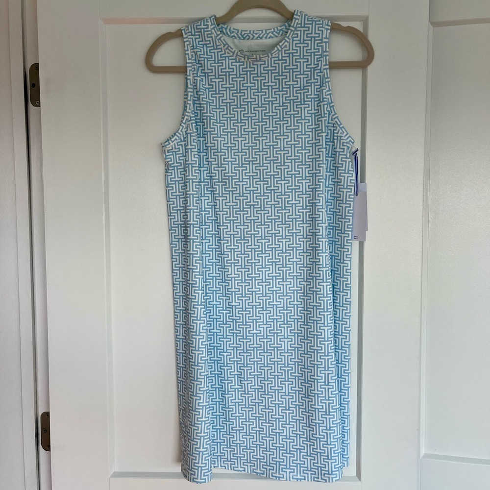 Southern Tides Classic Perormance Dress.